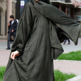 Sakura İpek Takım