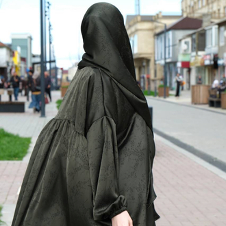 Sakura İpek Takım