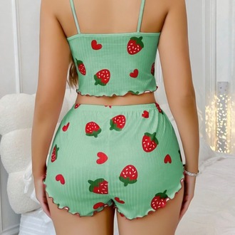 Çilek Desenli Yeşil Şort Askılı Crop Pijama Takım %100 Pamuk