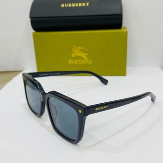BURBERRY SİYAH ÇERÇEVE MAVİ ŞEFFAF CAM