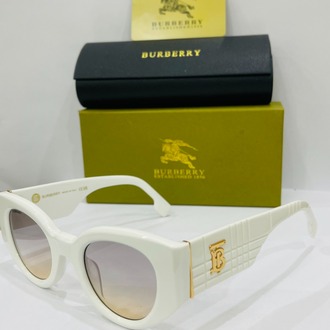 BURBERRYBEYAZ ÇERÇEVE SİYAH ŞEFFAF CAM