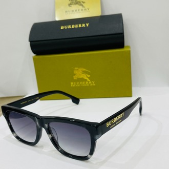 BURBERRYSİYAH ÇERÇEVE SİYAH ŞEFFAF CAM