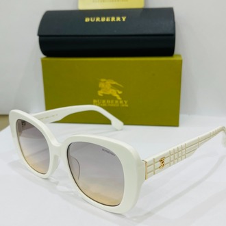 BURBERRY BEYAZ ÇERÇEVE SİYAH ŞEFFAF CAM