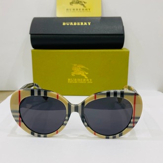 BURBERRYDESENLİ ÇERÇEVE SİYAH ŞEFFAF CAM