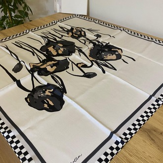ZERAFETİM Gelincik Desen İpek Twill Eşarp