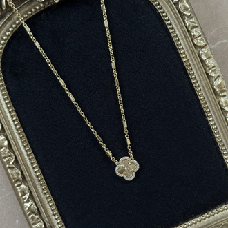 Cm Gold Yonca Kolye