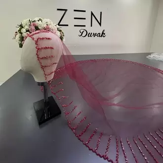 Kırmızı nakışlı gelin duvağı