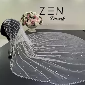 Beyaz inci nakışlı gelin duvağı