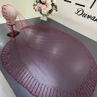 Kırmızı nakışlı gelin duvağı