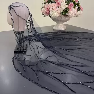 Lacivert dal model nakışlı gelin duvağı