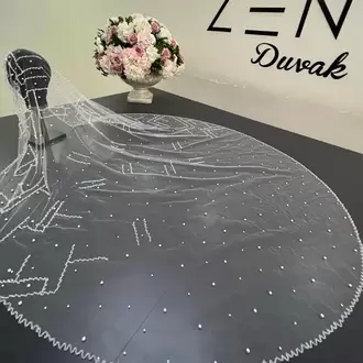 Beyaz inci nakışlı gelin duvağı