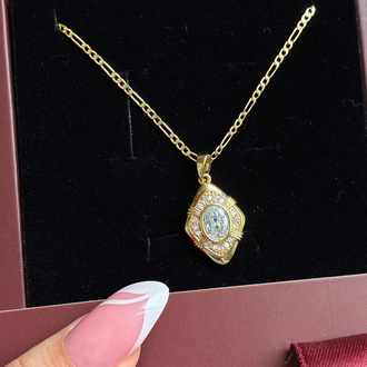 Çelik Gold taşlı kolye