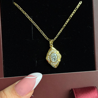 Çelik Gold taşlı kolye