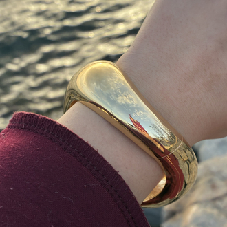 Zeora Oval Gold Kelepçe