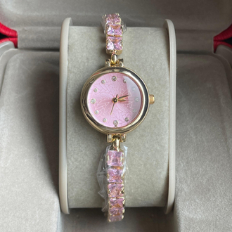 Pembe Kristal Saat