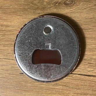 Womb To Tomb Açacaklı Buzdolabı Magneti (52 mm çap)