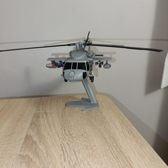 BlackHawk  helikopter (35cm)