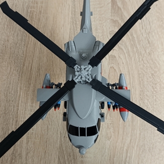 BlackHawk  helikopter (35cm)