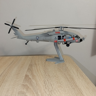 BlackHawk  helikopter (35cm)