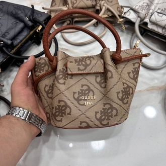 Guess Yavrulu Çanta