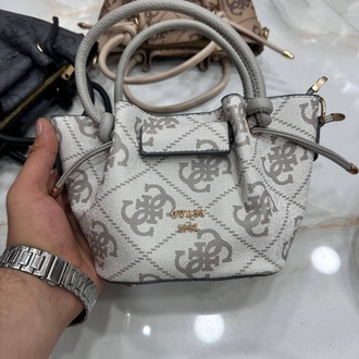 Guess Yavrulu Çanta