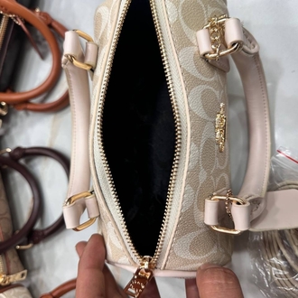 COACH mini cylinder✨
