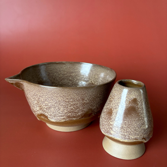 Konomi Stoneware Matcha Kase + Whisk Tutucu Set (500 Ml Hacimli)