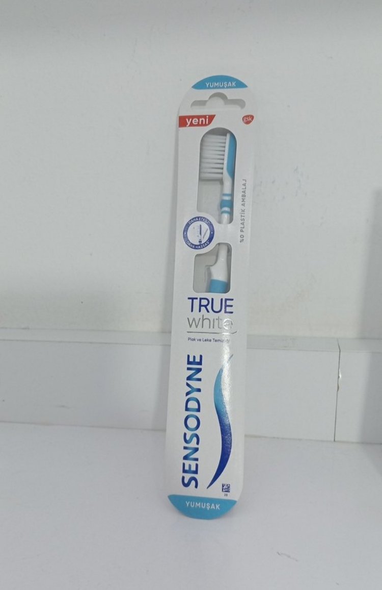 Sensodyne True White diş fırçası
