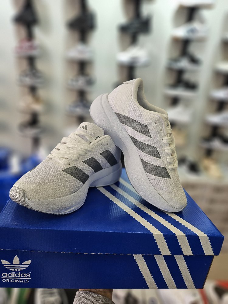 Adidas Gri Beyaz Spor Ayakkabı