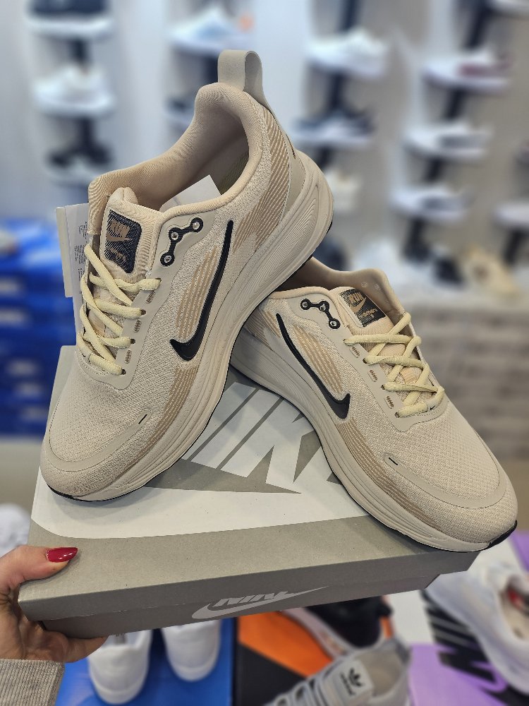 Bej Krem Nike Spor Ayakkabı
