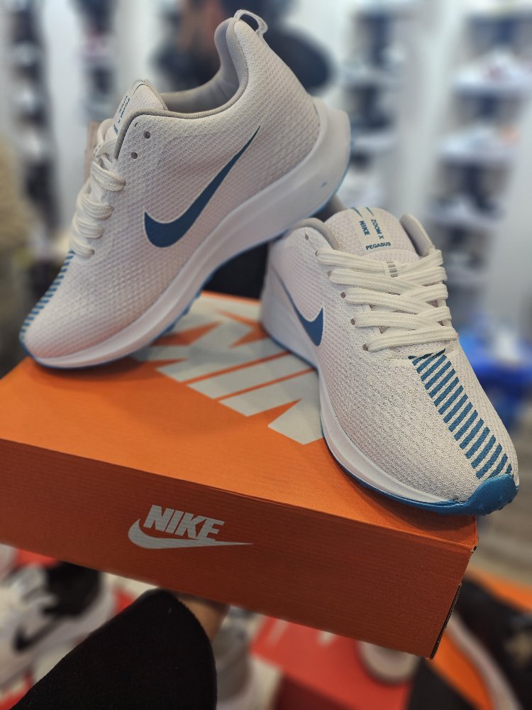 Nike Mavi Beyaz Spor Ayakkabı 20286