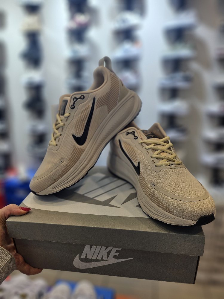Bej Krem Nike Spor Ayakkabı