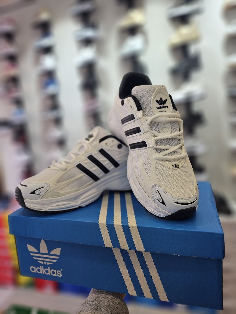 Beyaz Adidas Erkek Spor Ayakkabı 20288