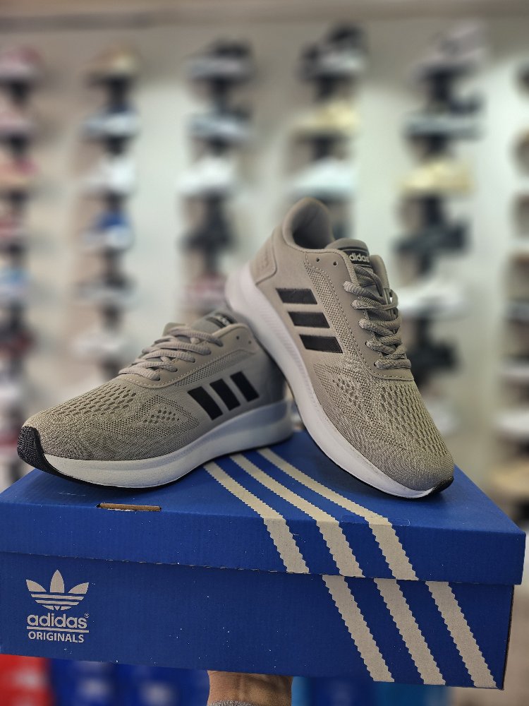 Gri Adida Spor Ayakkabı