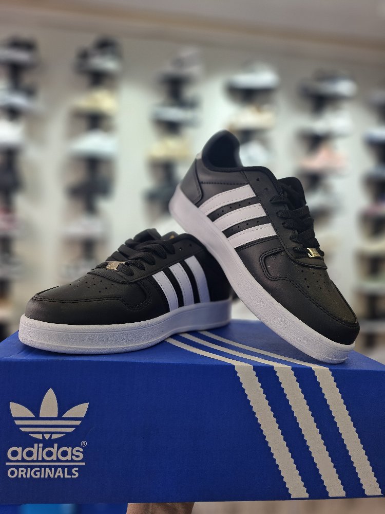 Adidas Spor Ayakkabı