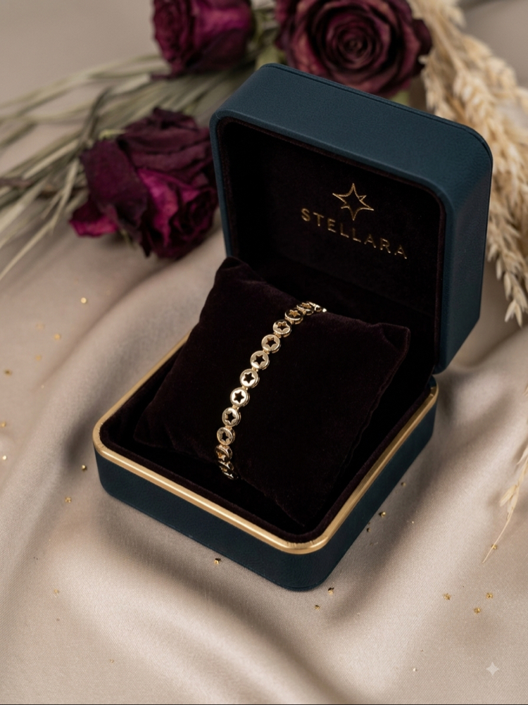 VİP 14K DELİKLİ YILDIZ MODEL BİLEKLİK