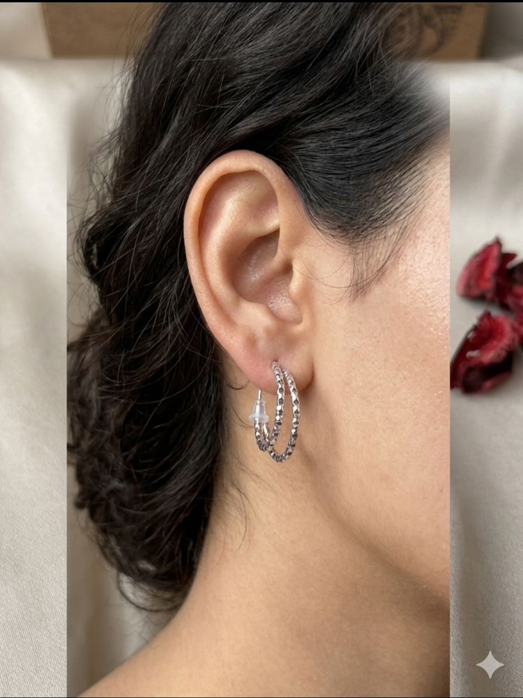ÇELİK YALDIZLI ÇİFT SIRALI MODEL KÜPE