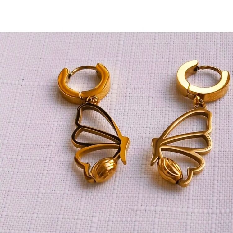 ÇELİK KELEBEK MODEL KÜPE