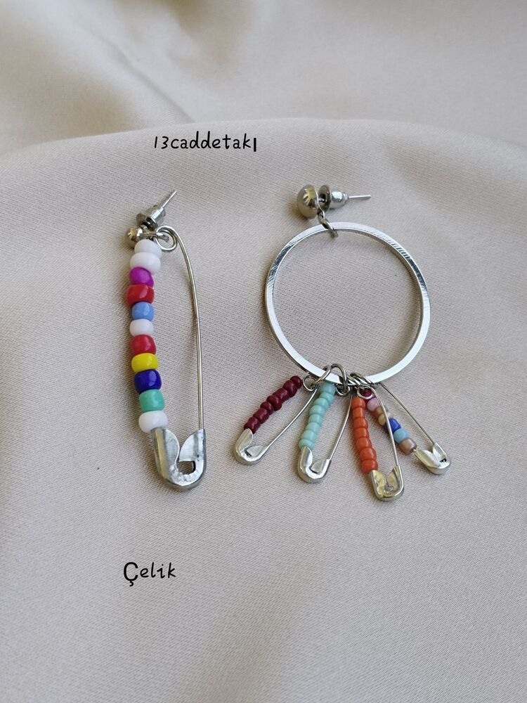 ÇELİK RENKLİ BONCUKLU ÇENGELLİ İĞNE KÜPE