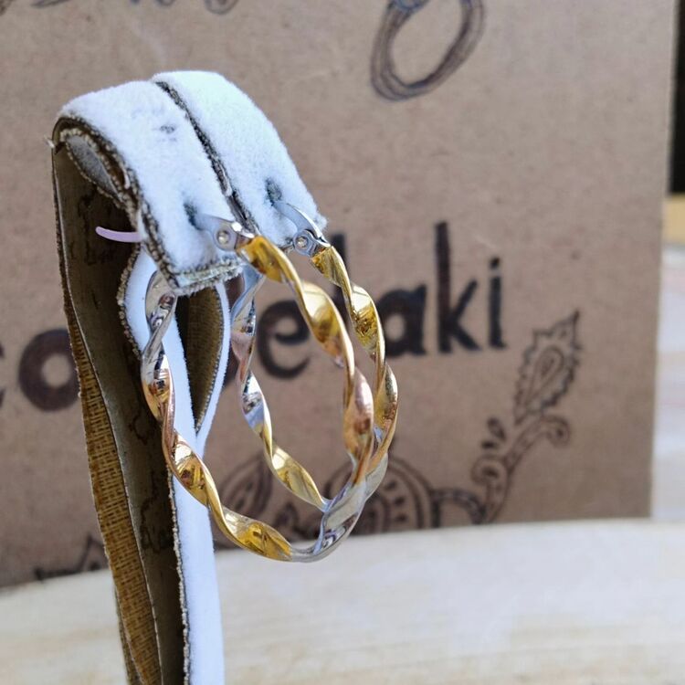 ÇELİK 3 RENKLİ OVAL HALKA MODEL KÜPE