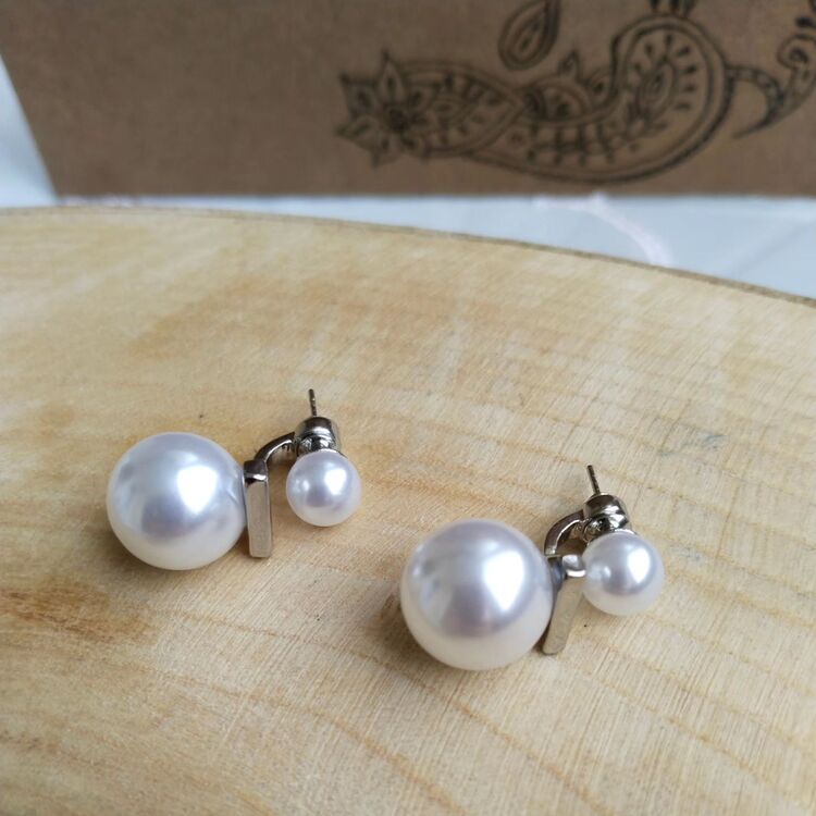 VİP ÖZEL SERİ İNCİLİ MODEL KÜPE 