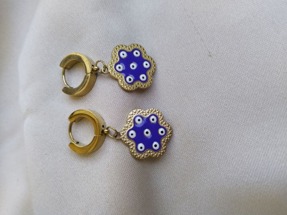 ÇELİK NAZARLI ÇİÇEK MODEL KÜPE