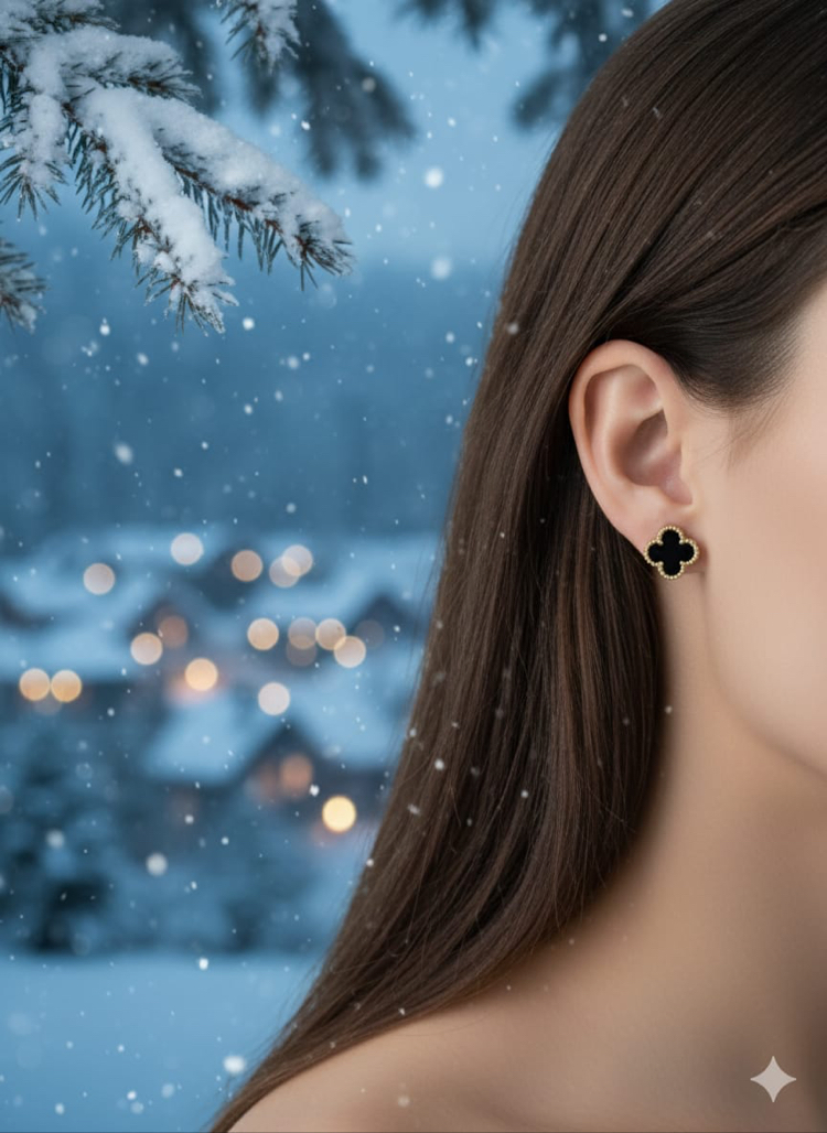 ÇELİK SİYAH YONCALI MODEL MİNİK KÜPE