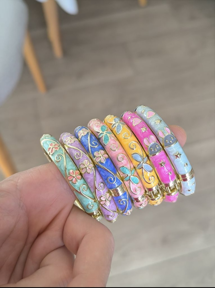 ÇİÇEKLİ MİNELİ BEBE MODEL BİLEZİK