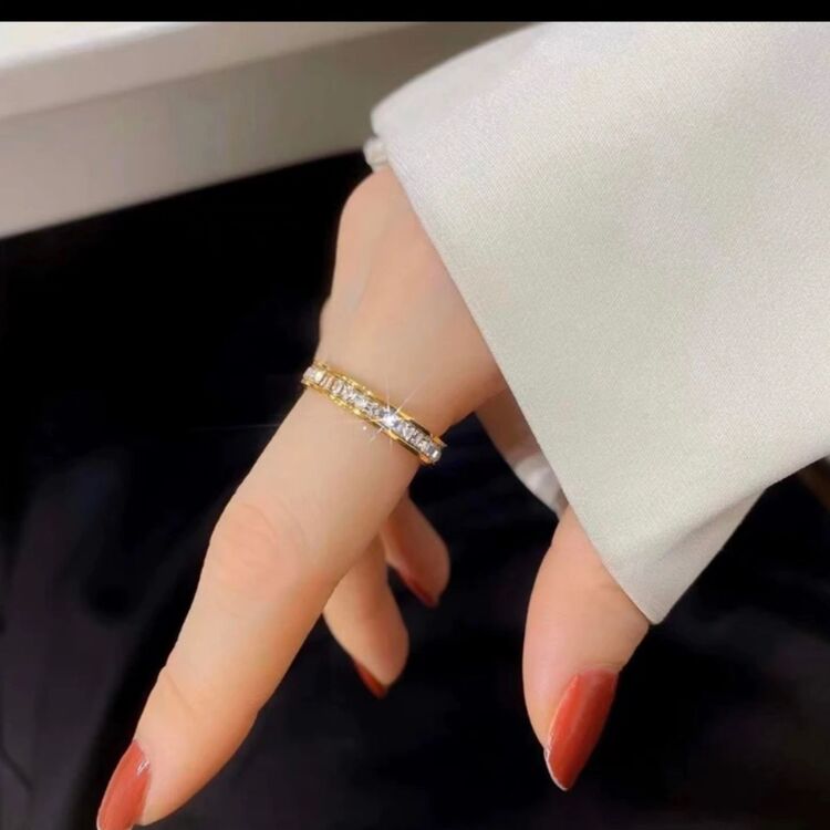 ÇELİK TAMTUR TAŞLI MODEL ALYANS YÜZÜK