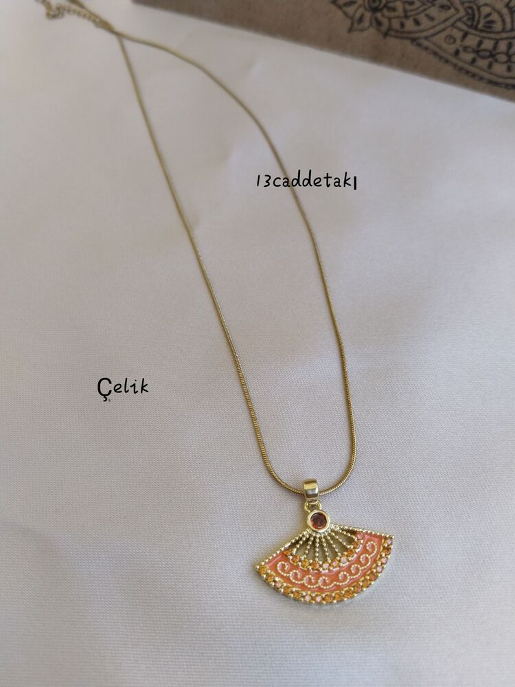 ÇELİK TURUNCU RENK YELPAZE MODEL KOLYE