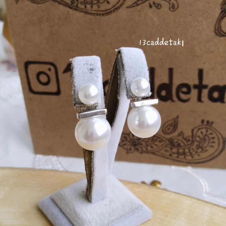 VİP ÖZEL SERİ İNCİLİ MODEL KÜPE 