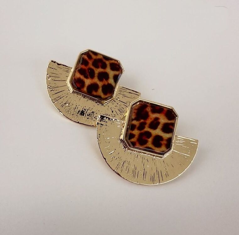 VİP SERİ LEOPARLI YELPAZE MODEL KÜPE 