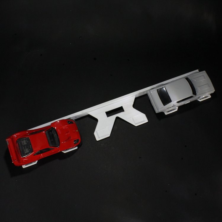 Üçlü Hot Wheels Sergileme Aparatı