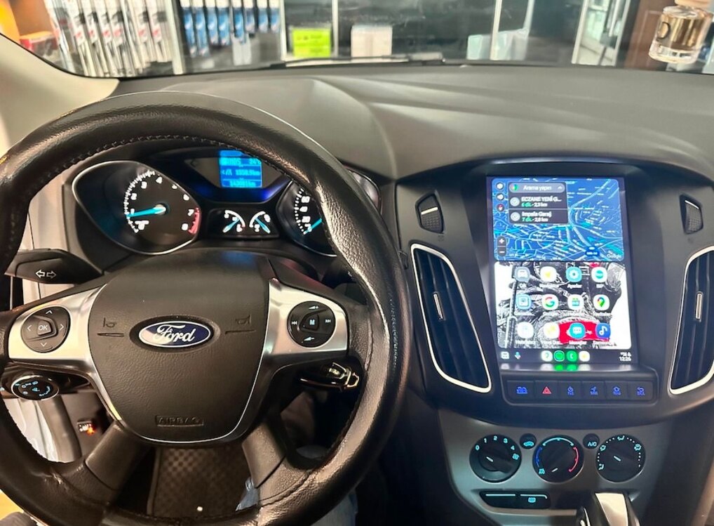 FORD FOCUS 3-3.5 TESLA EKRAN